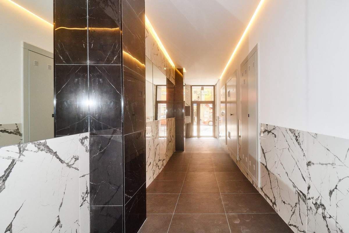 2 bedroom Apartment for sale in Fuengirola with pool garage - € 340,000 (Ref: 8585858)