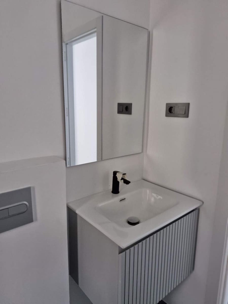 2 bedroom Apartment for sale in Benalmadena with pool garage - € 455,000 (Ref: 8625962)