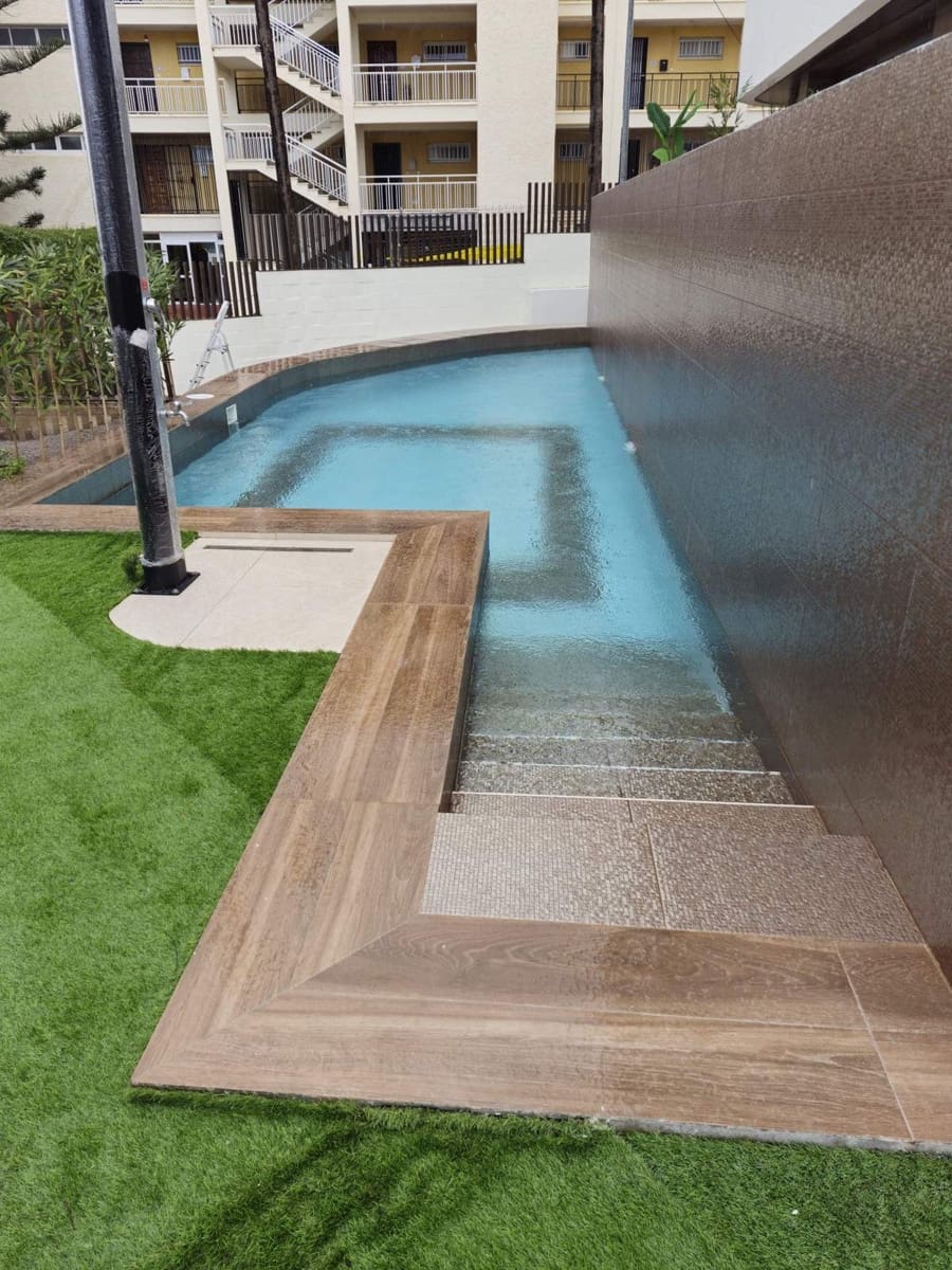 2 bedroom Apartment for sale in Benalmadena with pool garage - € 455,000 (Ref: 8625962)