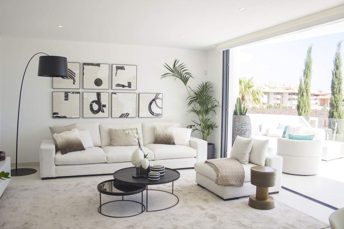 2 bedroom Apartment for sale in Fuengirola with pool garage - € 489,000 (Ref: 8681559)