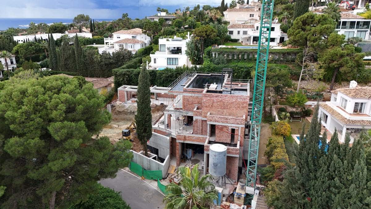 6 bedroom Villa for sale in Marbella with pool garage - € 7,800,000 (Ref: 8703363)