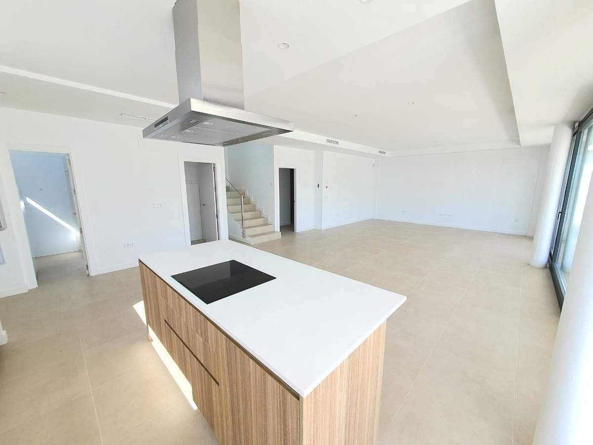 4 soveværelse Villa til salg i Castillo de la Duquesa med swimmingpool garage - € 1.065.000 (Ref: 8815002)