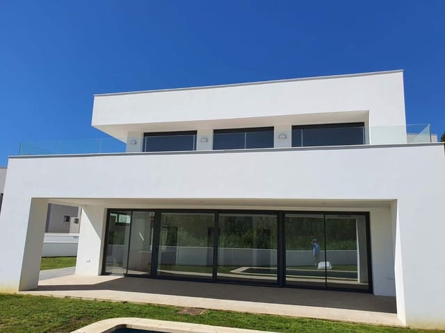 4 slaapkamer Villa te koop in Castillo de la Duquesa, Manilva met zwembad garage - € 1.065.000 (Ref: 8815002)