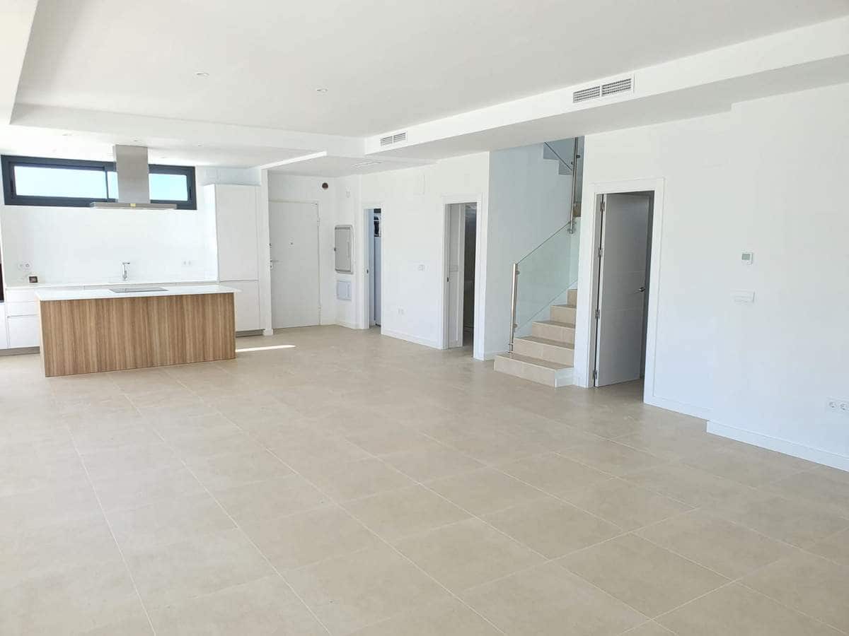 4 soveværelse Villa til salg i Castillo de la Duquesa med swimmingpool garage - € 1.065.000 (Ref: 8815002)