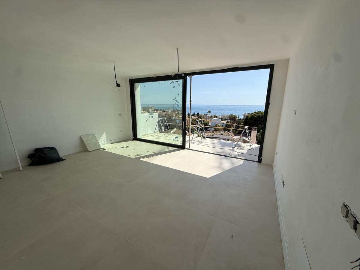 3 soverom Villa til salgs i Fuengirola med svømmebasseng garasje - € 634 900 (Ref: 8861706)