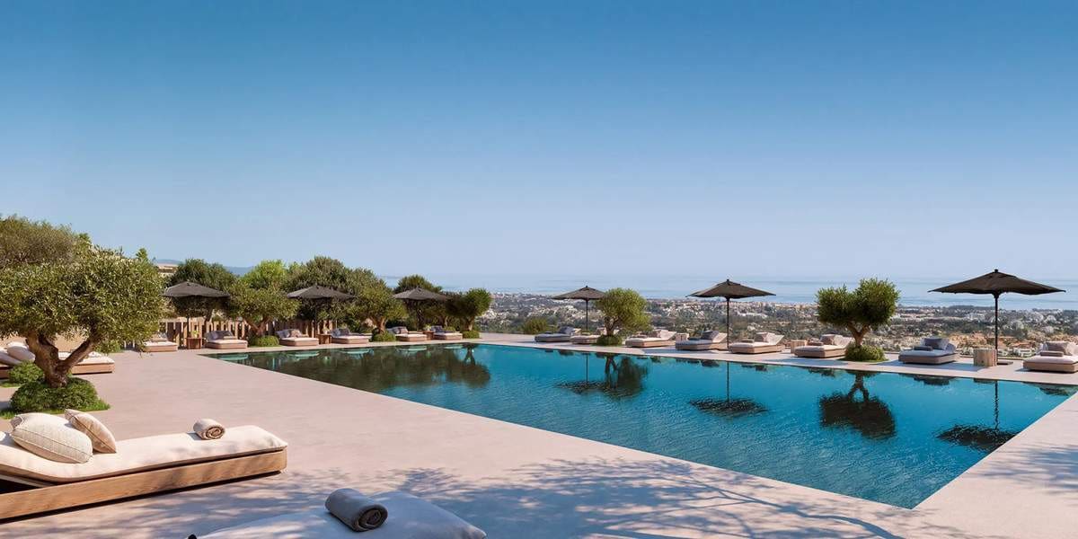 4 bedroom Apartment for sale in Benahavis with pool garage - € 2,400,000 (Ref: 8934611)