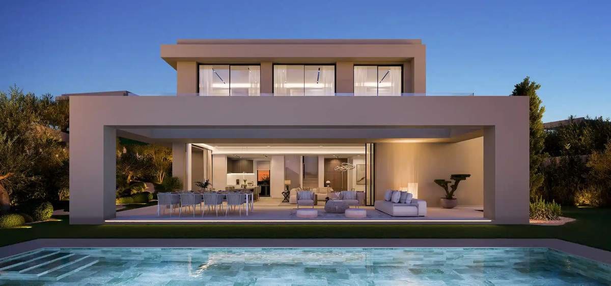 3 bedroom Villa for sale in Benahavis with pool garage - € 2,000,000 (Ref: 8941000)