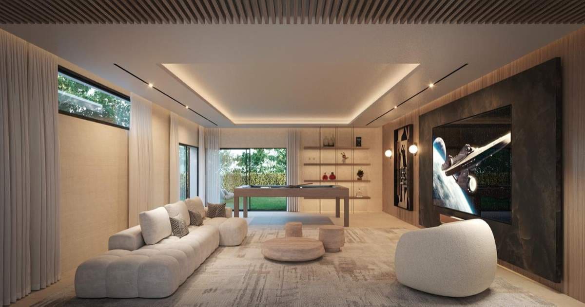 6 bedroom Villa for sale in Benalmadena with pool garage - € 2,450,000 (Ref: 9064365)