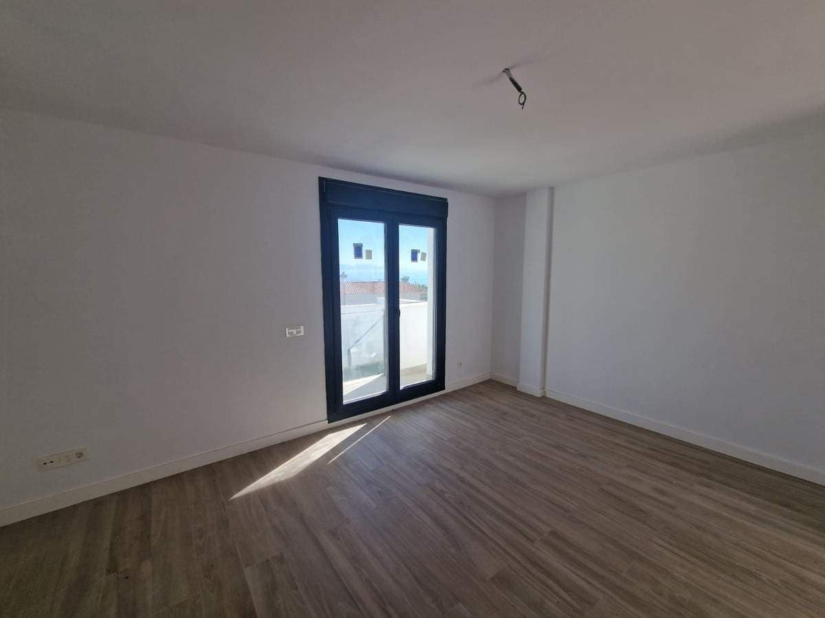 2 camera da letto Villa in vendita in Manilva con piscina garage - 385.000 € (Rif: 9117474)