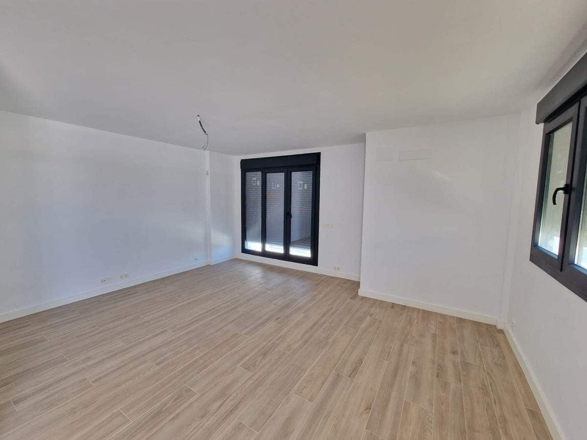 2 camera da letto Villa in vendita in Manilva con piscina garage - 385.000 € (Rif: 9117474)