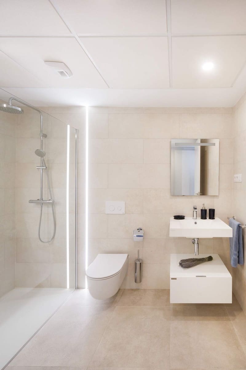 Apartamento de 2 habitaciones en Fuengirola en venta con piscina garaje - 948.500 € (Ref: 9170262)