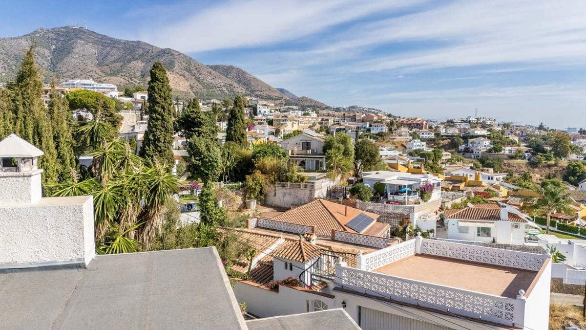 4 soverom Villa til salgs i Fuengirola med svømmebasseng garasje - € 1 750 000 (Ref: 9348574)