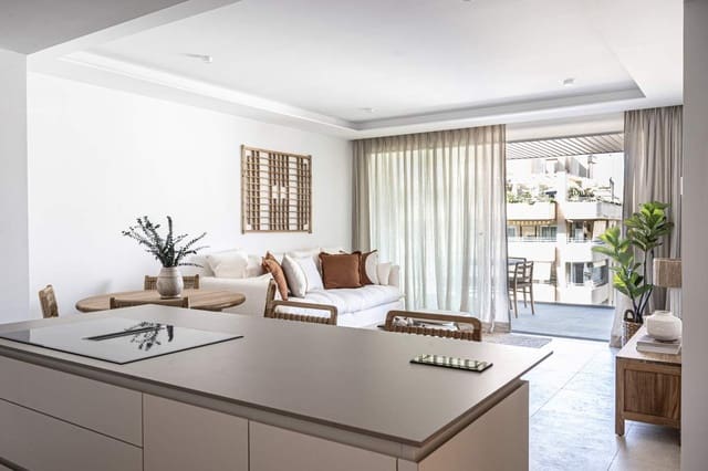 2 makuuhuone Huoneisto myytävänä paikassa Fuengirola mukana uima-altaan 
autotalli - 665 500 € (Ref: 9357721)