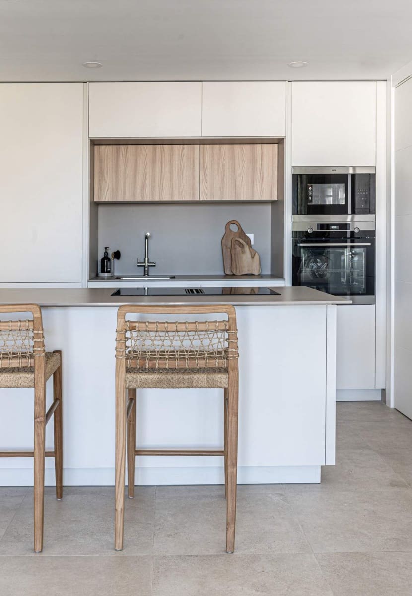 2 bedroom Apartment for sale in Fuengirola with pool garage - € 665,500 (Ref: 9357721)