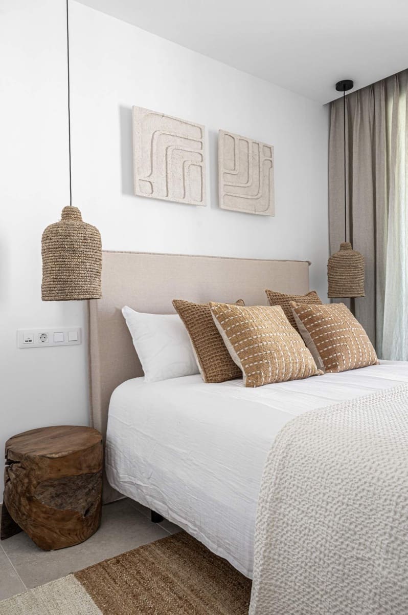 2 bedroom Apartment for sale in Fuengirola with pool garage - € 665,500 (Ref: 9357721)