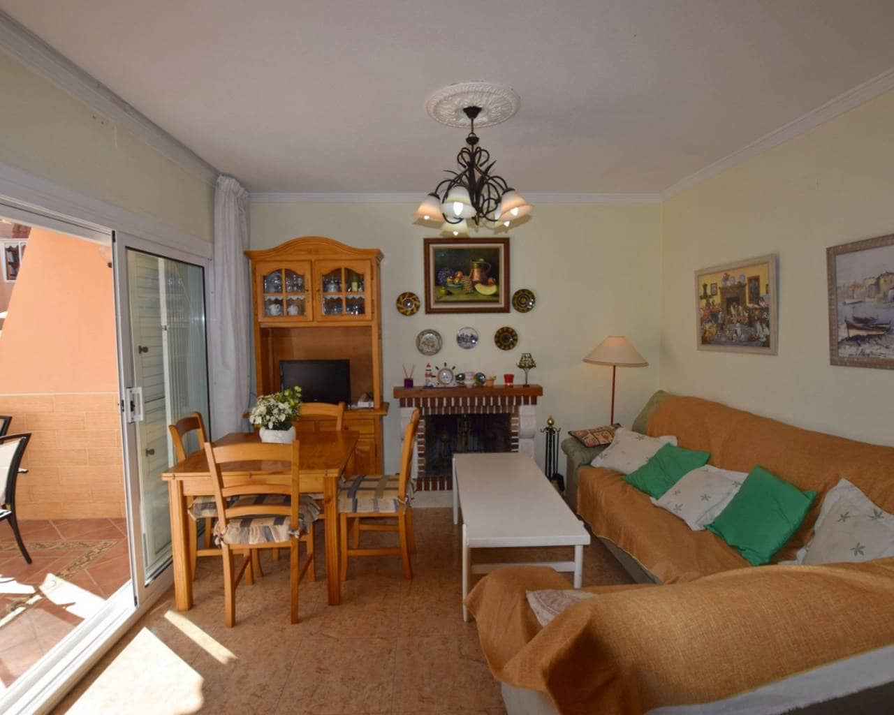 Casa de 2 habitaciones en Aguas Nuevas, Torrevieja en venta - 107.300