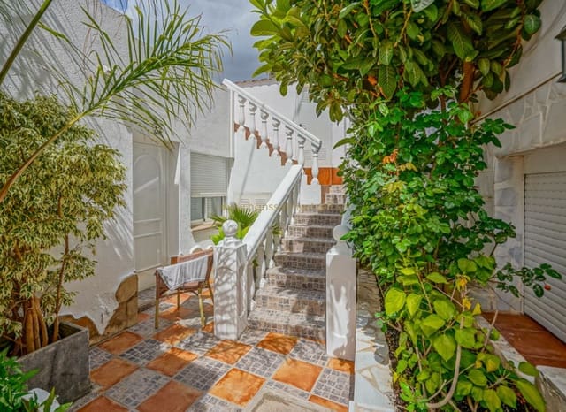16 soveværelse Erhverv til salg i Calpe / Calp med swimmingpool - € 1.050.000 (Ref: 9039895)