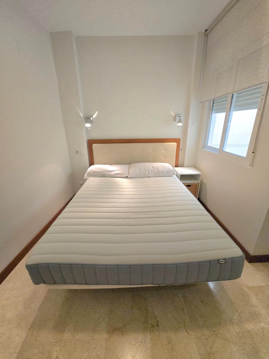 1 bedroom Flat for rent in Alicante / Alacant city with garage - € 925 (Ref: 10031966)