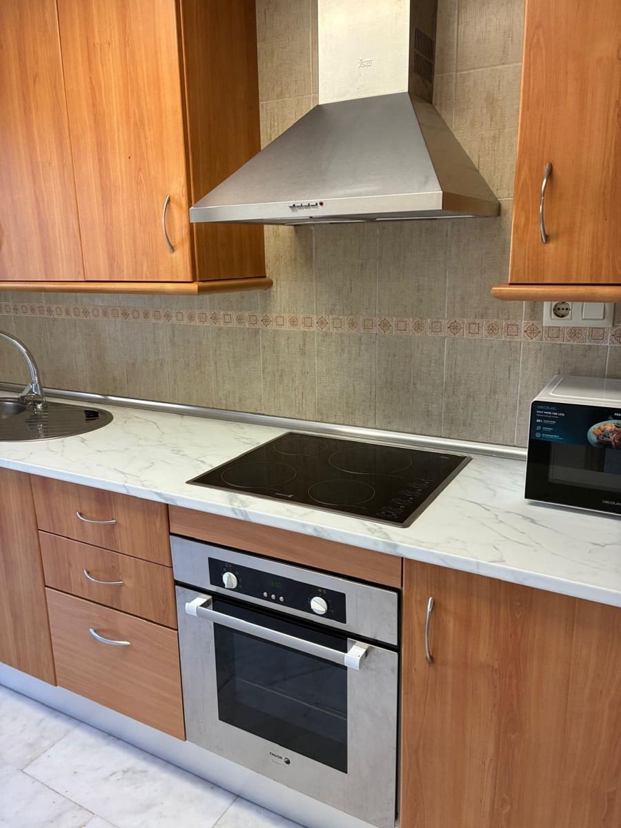 3 slaapkamer Flat te koop in Alicante stad - € 189.000 (Ref: 10055503)