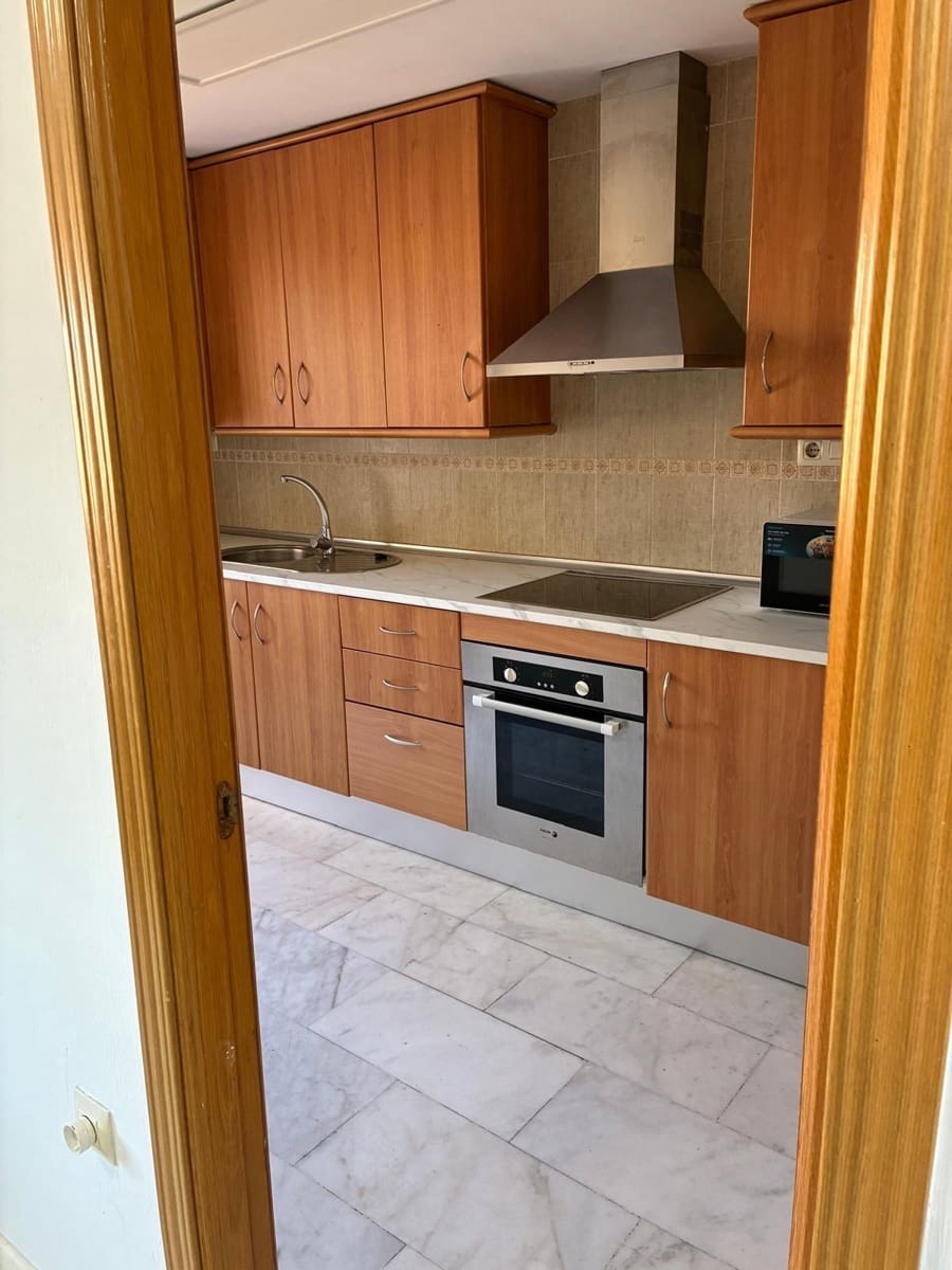 3 slaapkamer Flat te koop in Alicante stad - € 189.000 (Ref: 10055503)