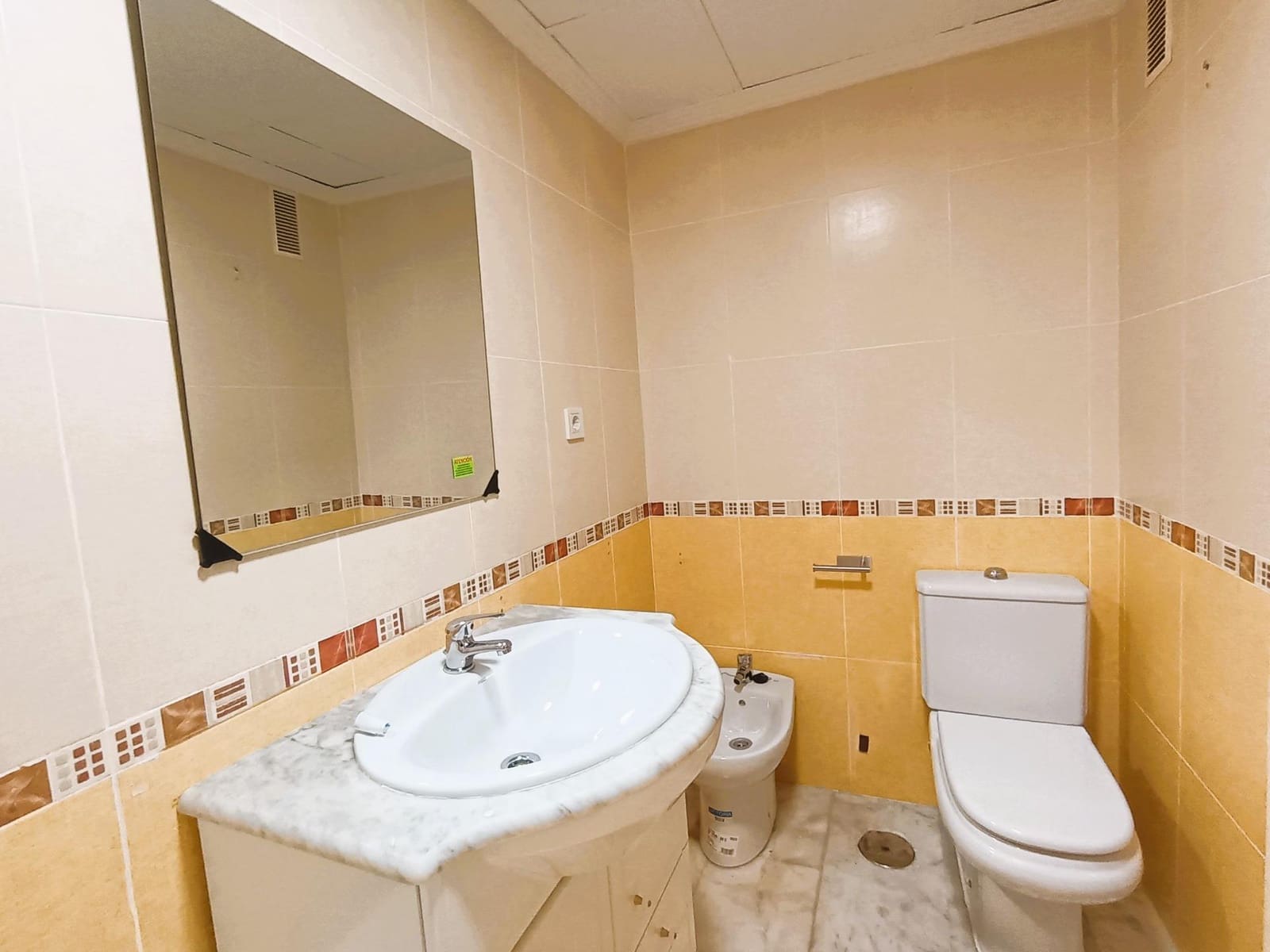 3 slaapkamer Flat te koop in Alicante stad - € 189.000 (Ref: 10055503)