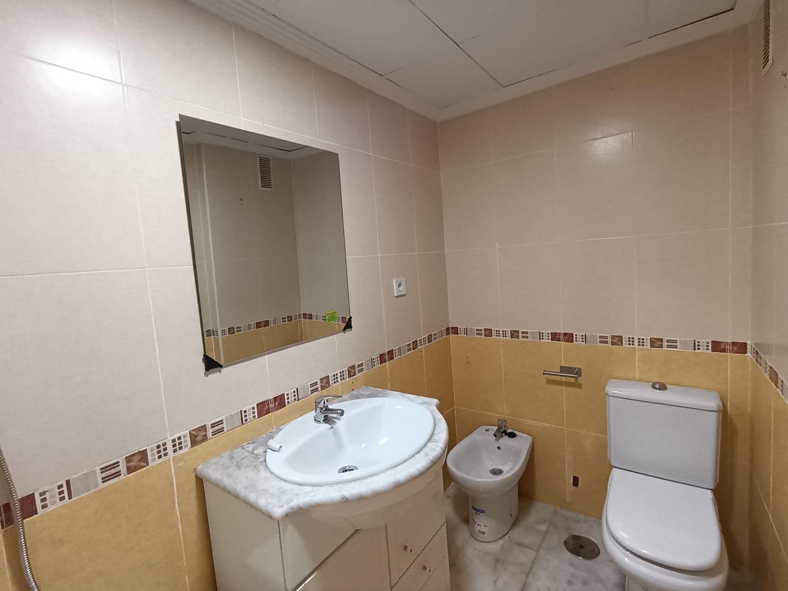 3 slaapkamer Flat te koop in Alicante stad - € 189.000 (Ref: 10055503)