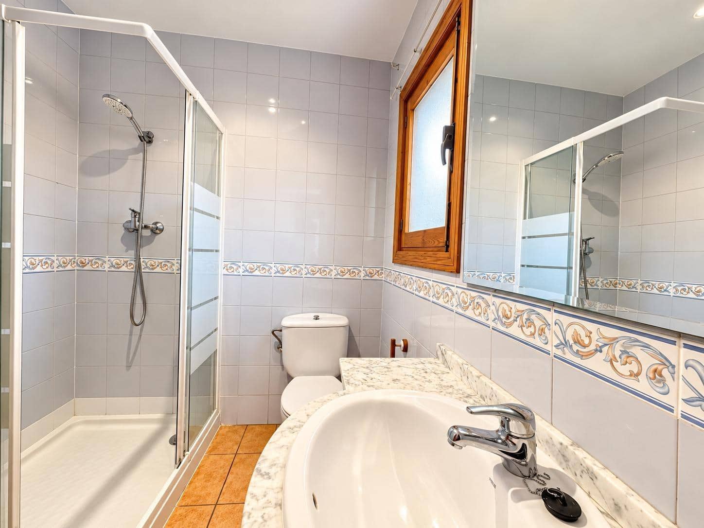 4 bedroom Flat for sale in San Juan de Alicante / Sant Joan d'Alacant - € 190,000 (Ref: 10157851)
