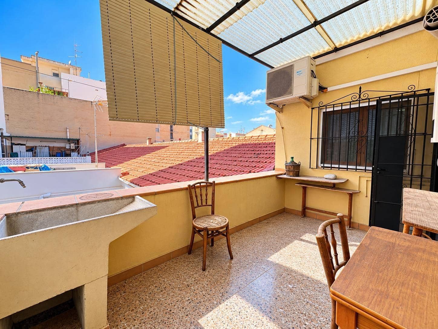 4 bedroom Flat for sale in San Juan de Alicante / Sant Joan d'Alacant - € 190,000 (Ref: 10157851)