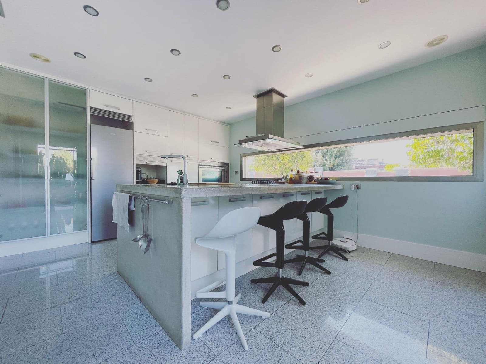 4 soveværelse Villa til leje i Petrel / Petrer med swimmingpool garage - € 3.500 (Ref: 10177395)