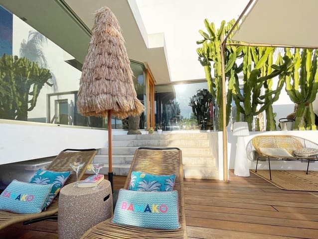 4 soveværelse Villa til leje i Petrel / Petrer med swimmingpool garage - € 3.500 (Ref: 10177395)