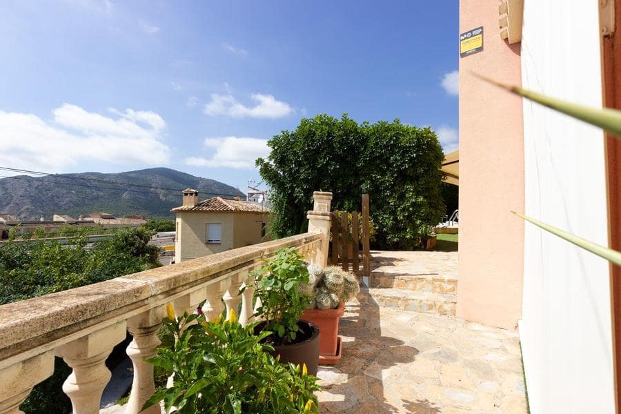 Chalet de 4 habitaciones en Finestrat en venta con piscina garaje - 435.000 € (Ref: 8806159)