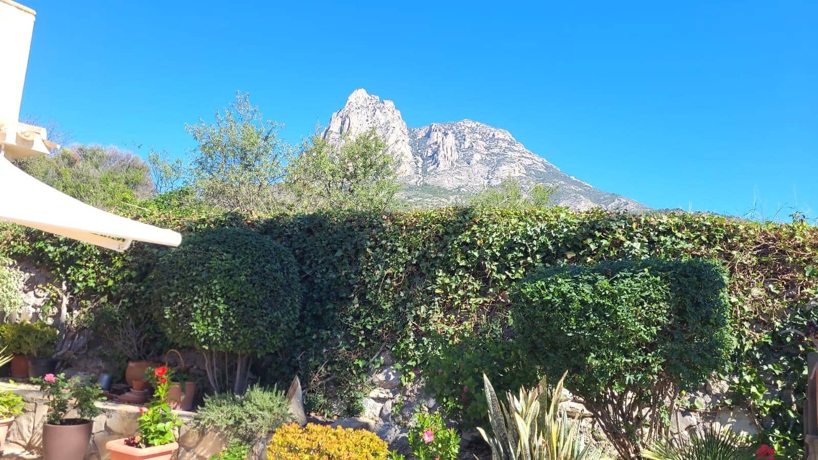 Chalet de 4 habitaciones en Finestrat en venta con piscina garaje - 435.000 € (Ref: 8806159)