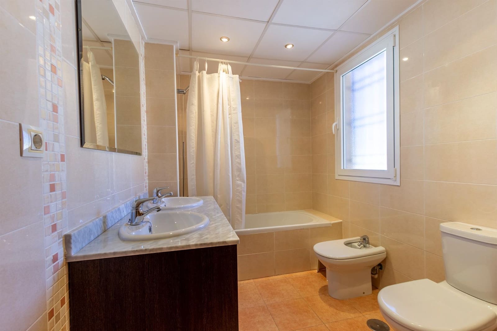 6 bedroom Villa for sale in Muchamiel / Mutxamel with pool garage - € 740,000 (Ref: 8999241)