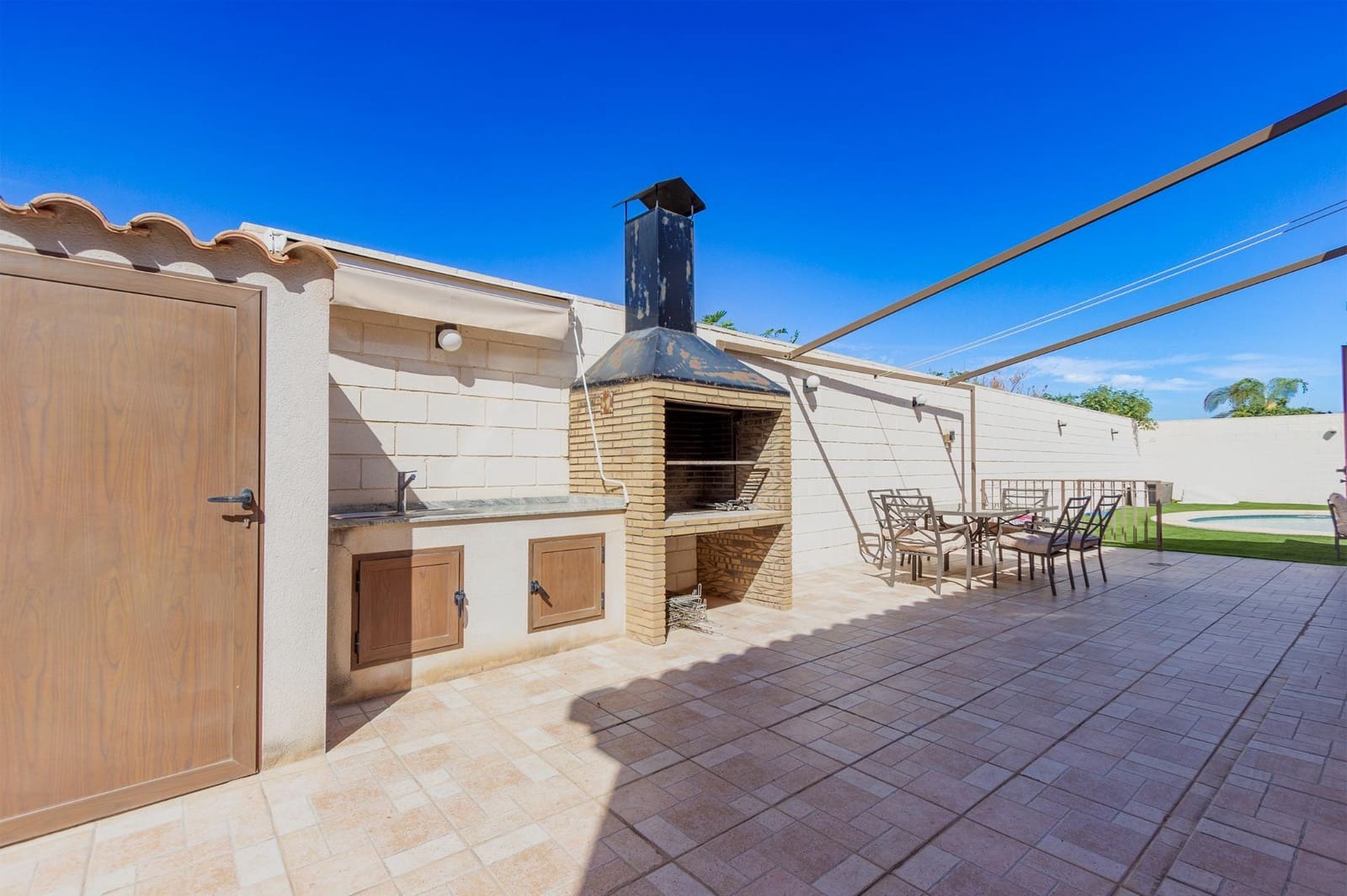 6 bedroom Villa for sale in Muchamiel / Mutxamel with pool garage - € 740,000 (Ref: 8999241)