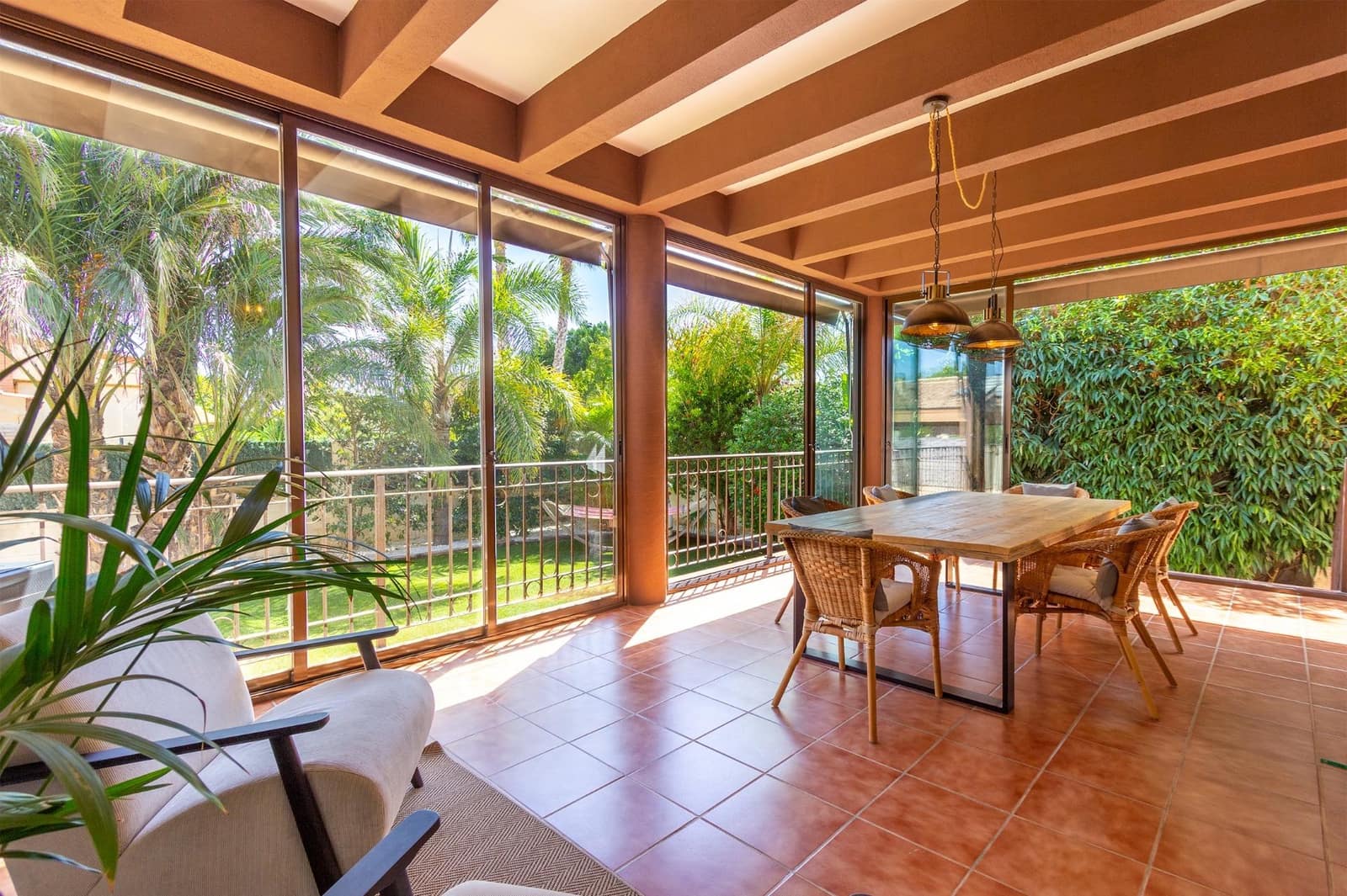 6 bedroom Villa for sale in Muchamiel / Mutxamel with pool garage - € 740,000 (Ref: 8999241)