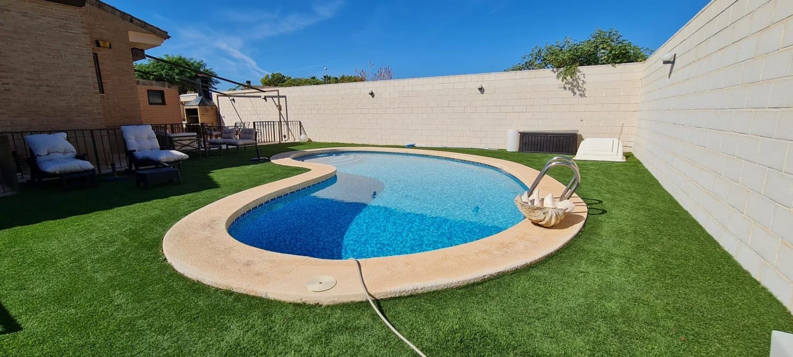 6 bedroom Villa for sale in Muchamiel / Mutxamel with pool garage - € 740,000 (Ref: 8999241)