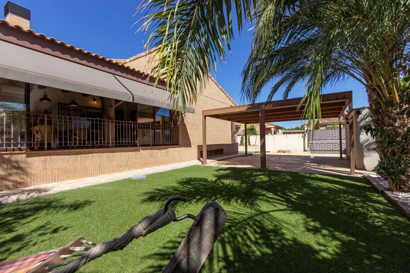 6 bedroom Villa for sale in Muchamiel / Mutxamel with pool garage - € 740,000 (Ref: 8999241)