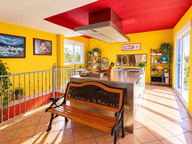 4 quarto Moradia para venda em Busot com piscina - 660 000 € (Ref: 8999253)