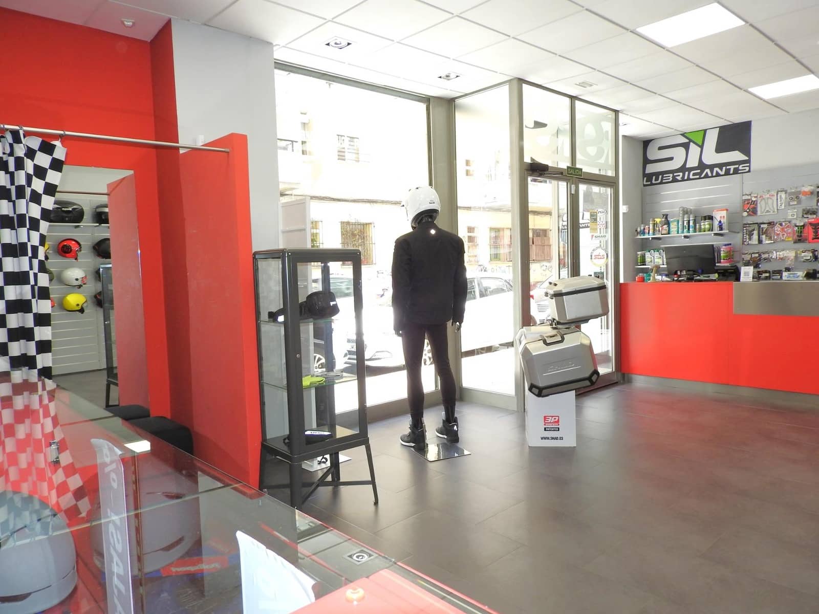 Commercieel te koop in Alicante stad - € 179.900 (Ref: 8999255)