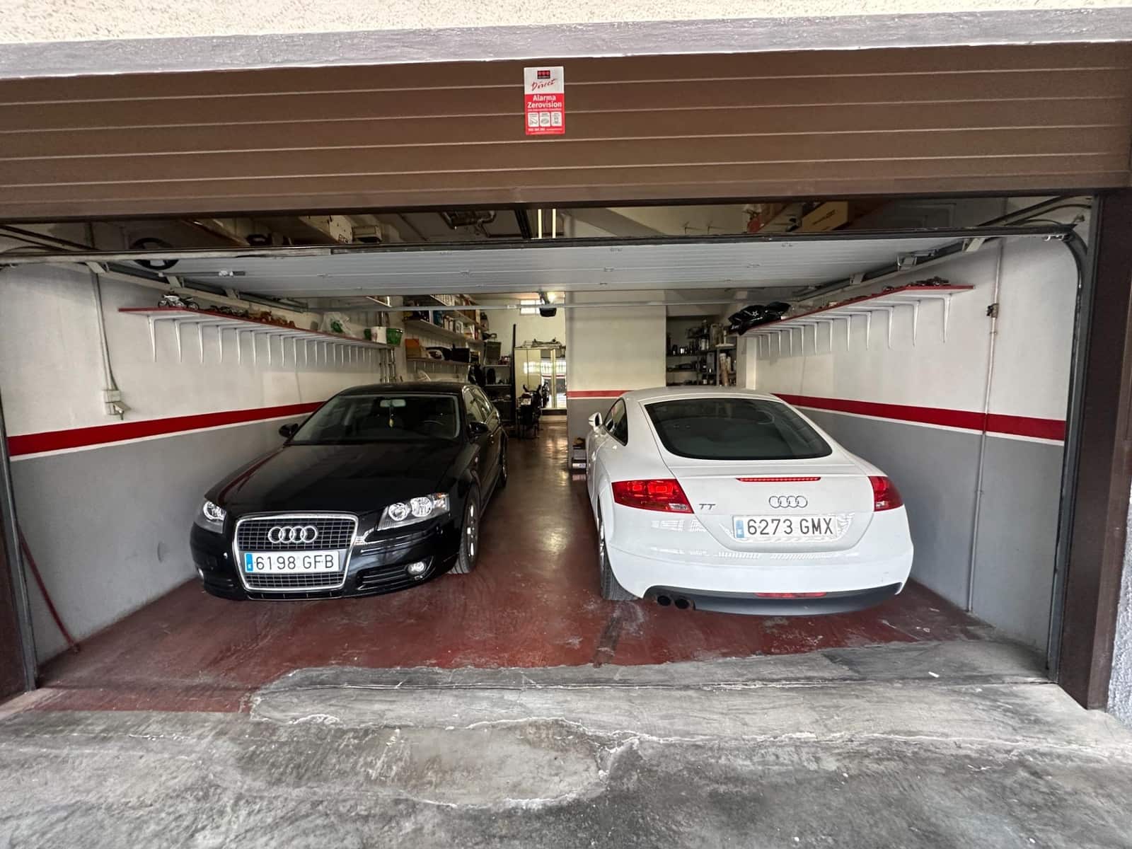 4 quarto Moradia em Banda para venda em Playa de San Juan com piscina garagem - 499 000 € (Ref: 8999257)