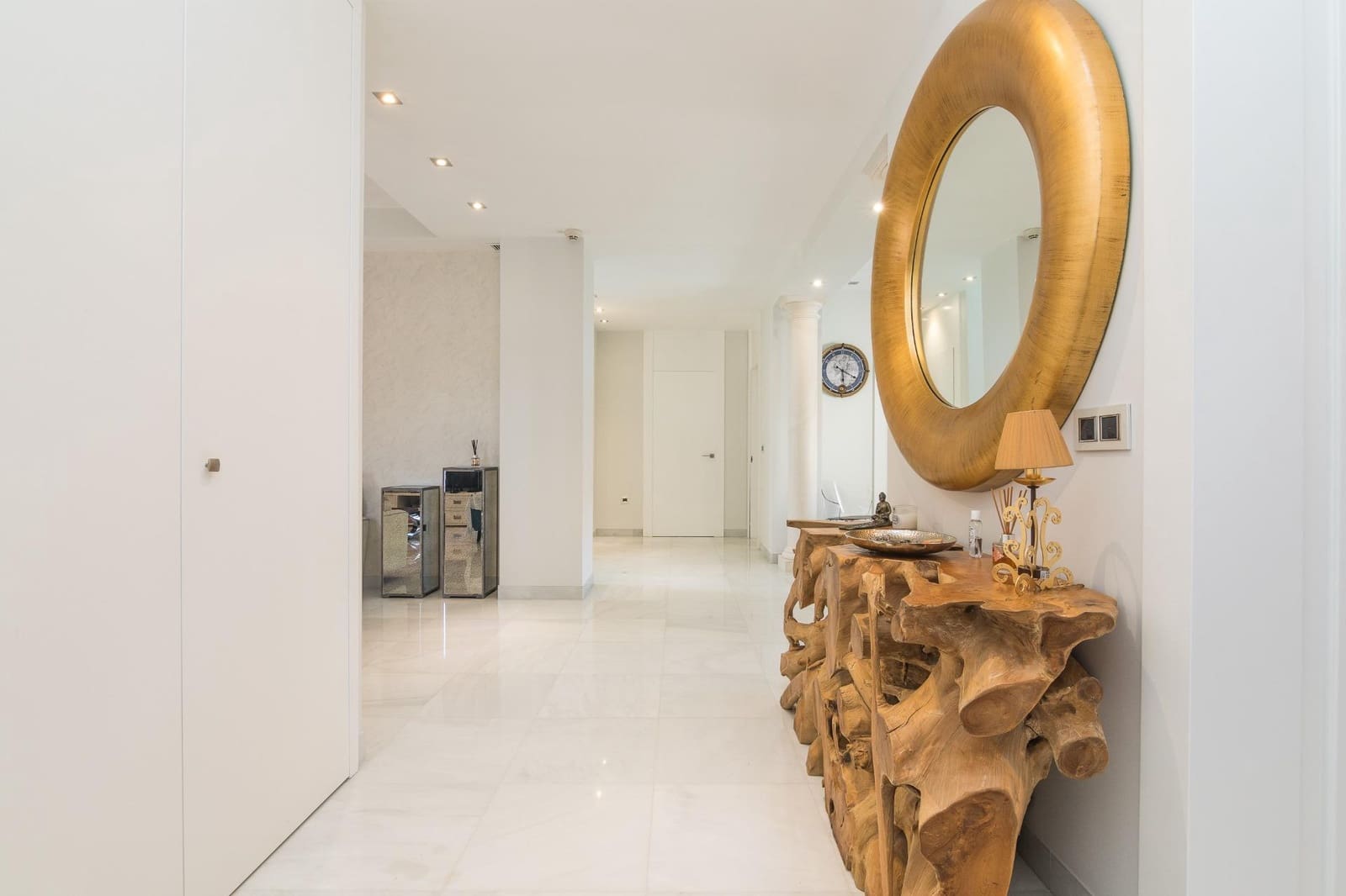 4 soveværelse Villa til salg i Arenales del Sol med swimmingpool garage - € 1.700.000 (Ref: 9017309)