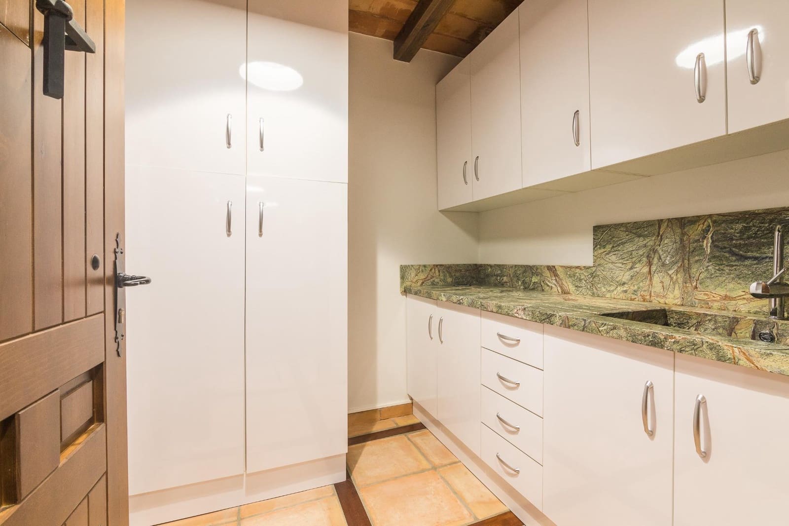 4 soveværelse Villa til salg i Arenales del Sol med swimmingpool garage - € 1.700.000 (Ref: 9017309)