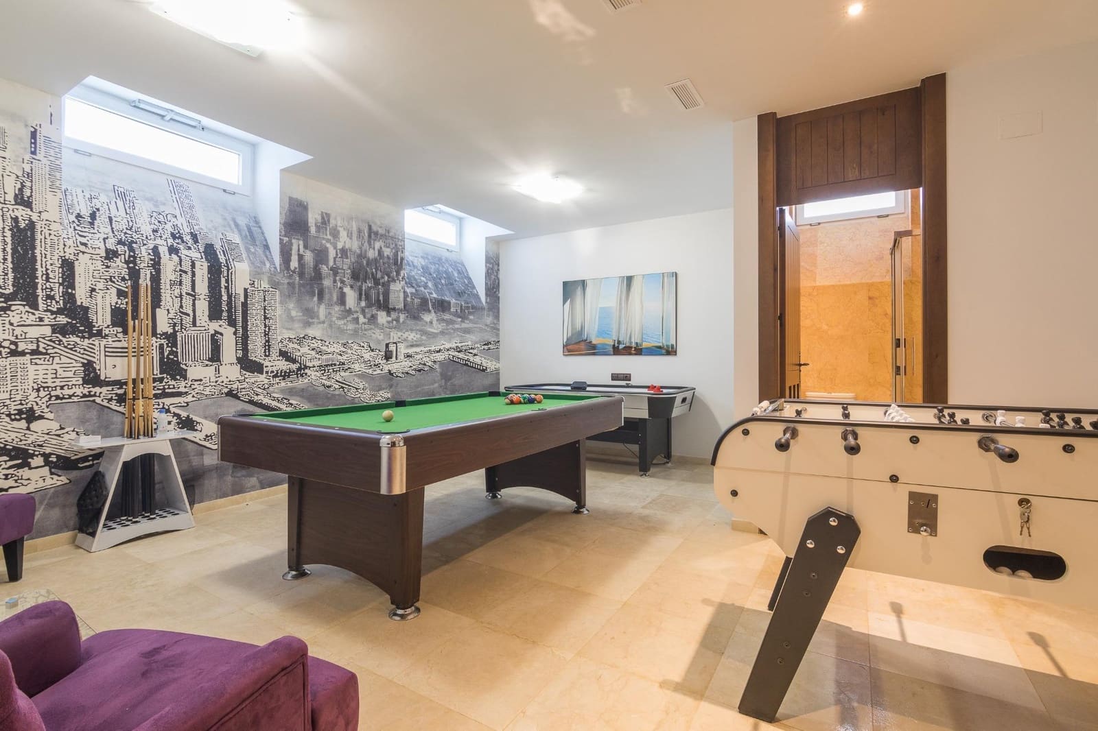 4 soveværelse Villa til salg i Arenales del Sol med swimmingpool garage - € 1.700.000 (Ref: 9017309)