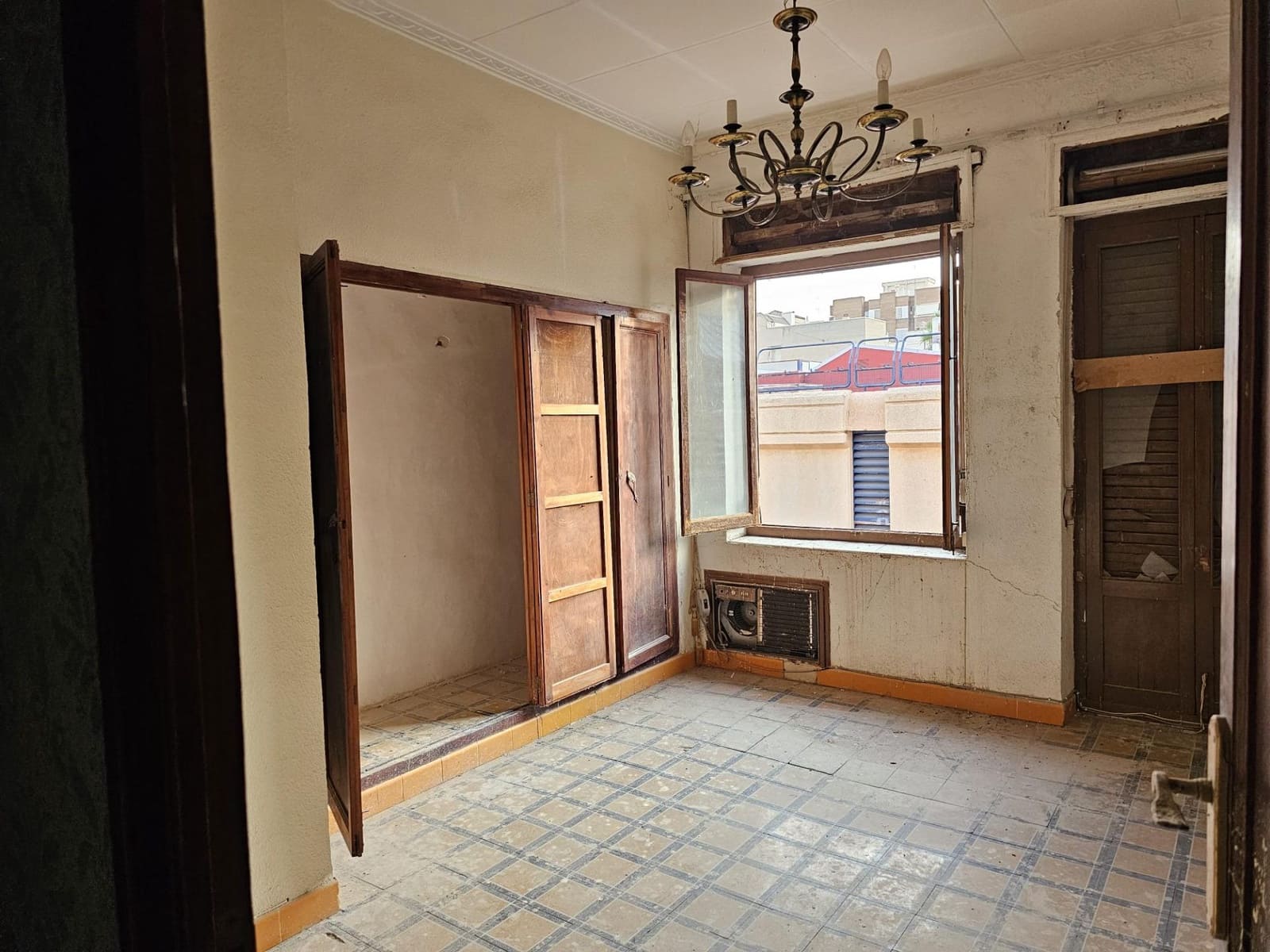 4 sovrum Kommersiell till salu i Elda - 130 000 € (Ref: 9193963)