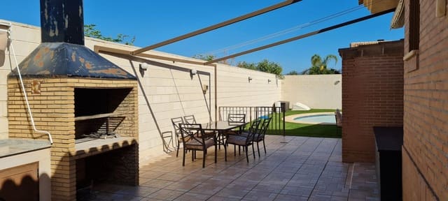 Chalet de 6 habitaciones en Muchamiel / Mutxamel en venta con piscina garaje - 740.000 € (Ref: 9232792)