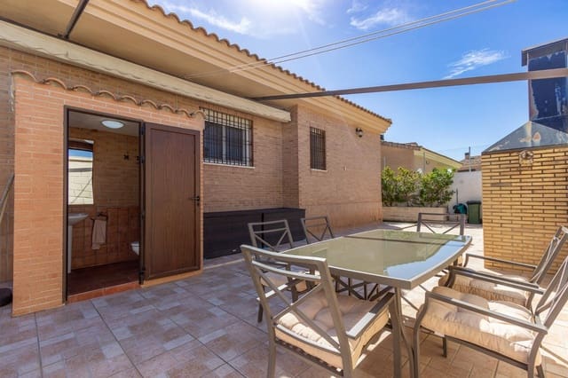 Chalet de 6 habitaciones en Muchamiel / Mutxamel en venta con piscina garaje - 740.000 € (Ref: 9232792)