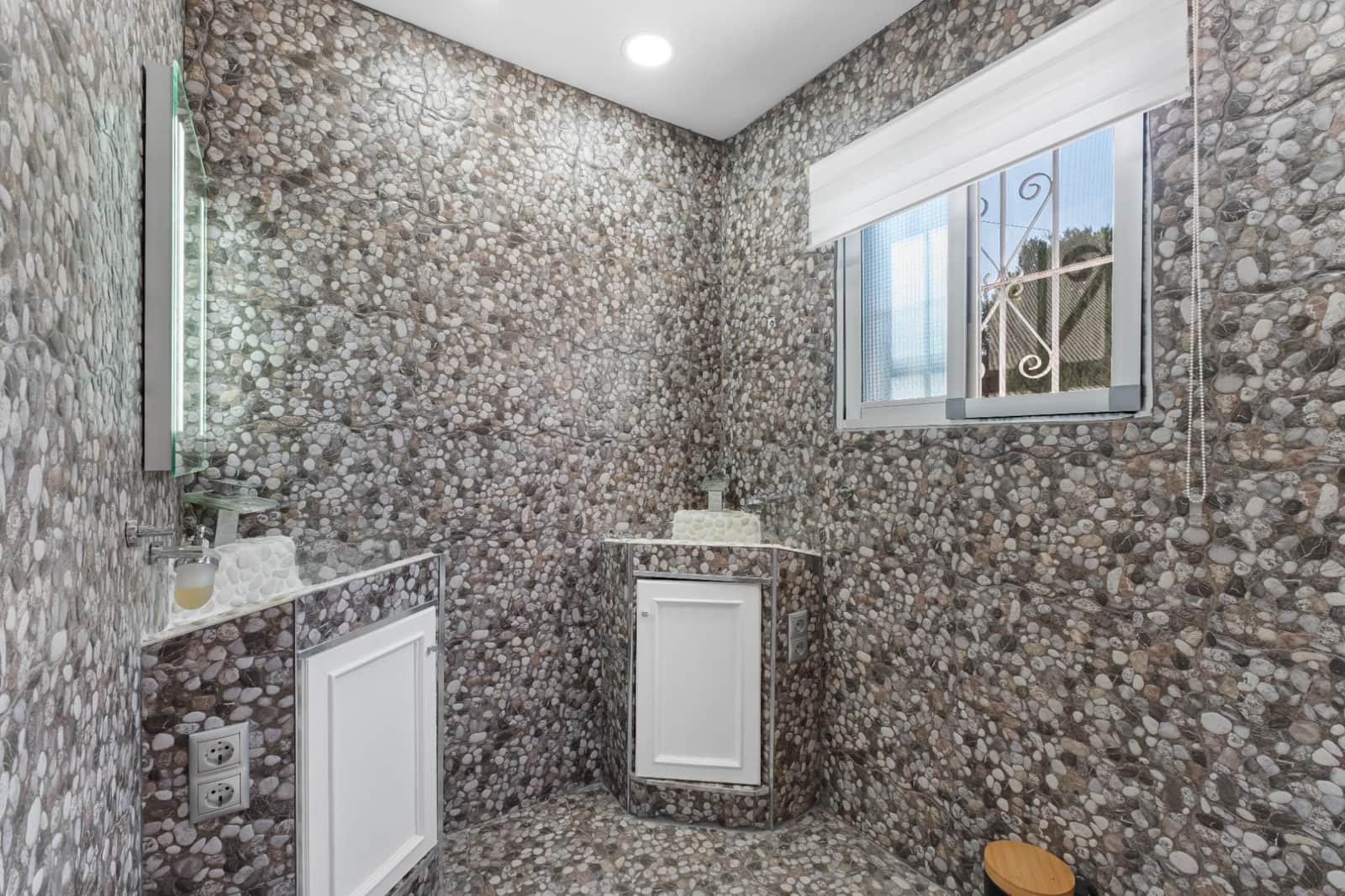 5 chambre Villa/Maison à vendre à Moralet - 350 000 € (Ref: 9282387)