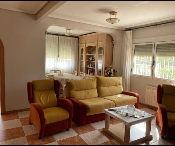 4 soverom Villa til salgs i Sax med svømmebasseng garasje - € 360 000 (Ref: 9311083)