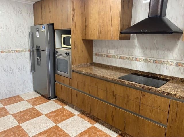 4 soverom Villa til salgs i Sax med svømmebasseng garasje - € 360 000 (Ref: 9311083)