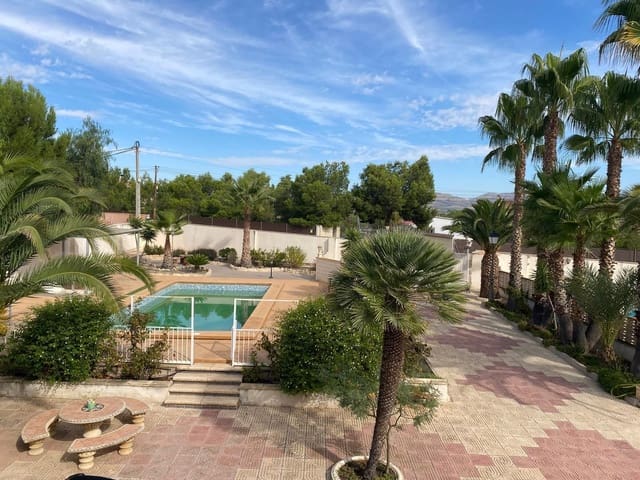 4 soverom Villa til salgs i Sax med svømmebasseng garasje - € 360 000 (Ref: 9311083)